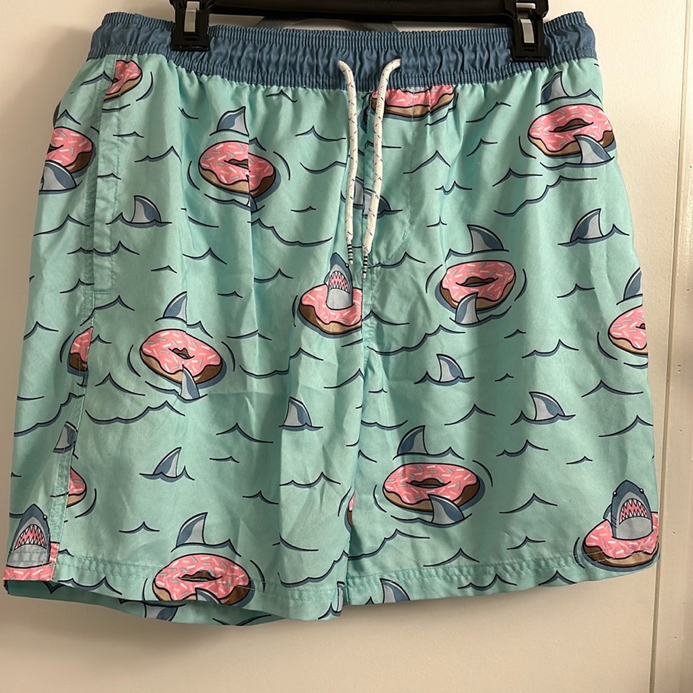 Original Use swim trunks Medium Shark